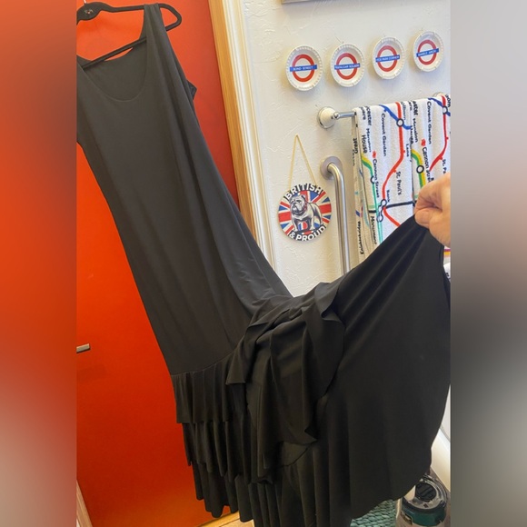 NWT XL Elegant Black Flamenco Dress by Lunares Flamenco - Picture 4 of 9